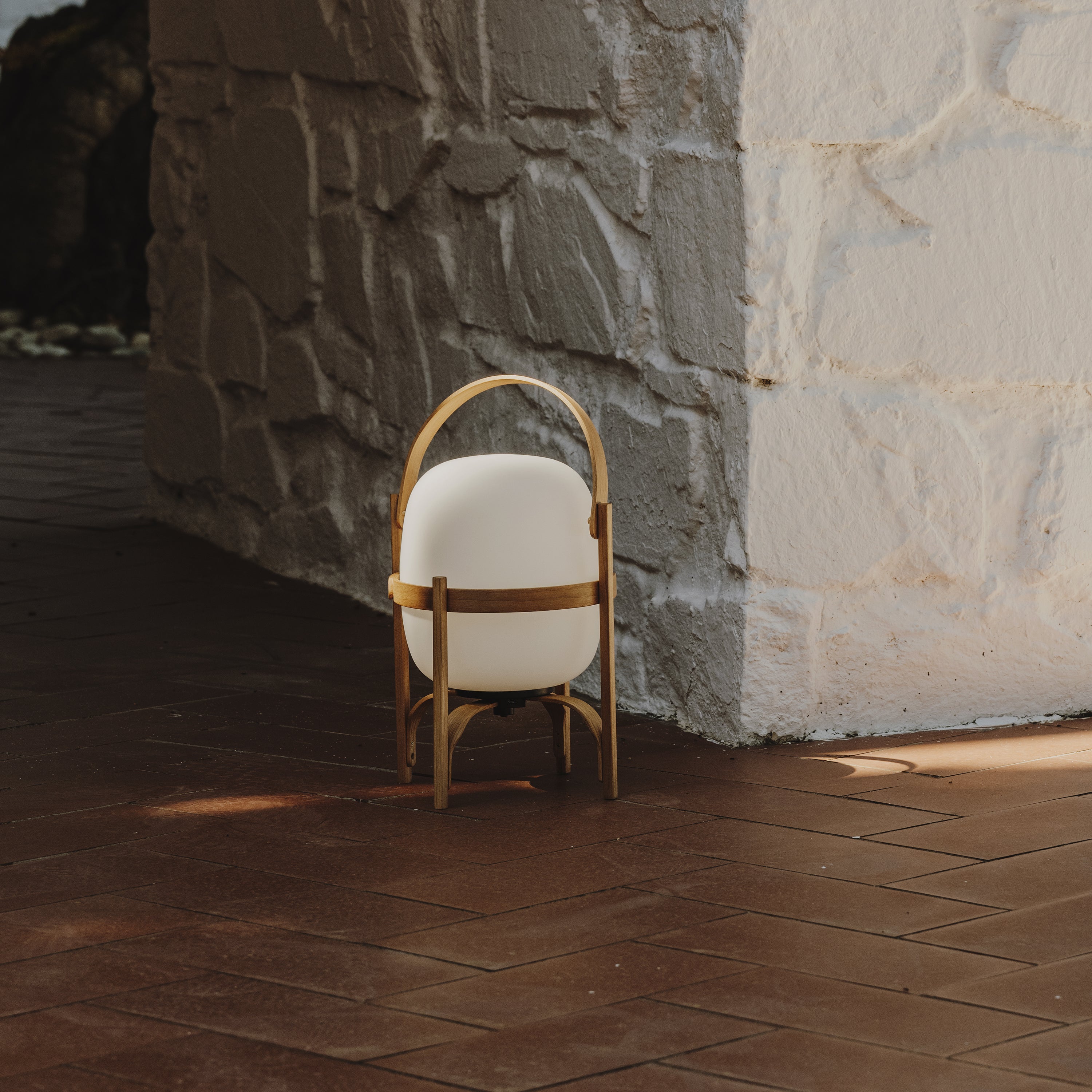Celita Rechargeable Table Lamp
