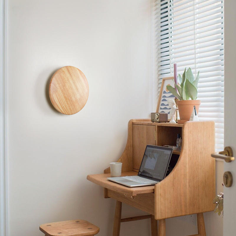 Solvik Wall Light