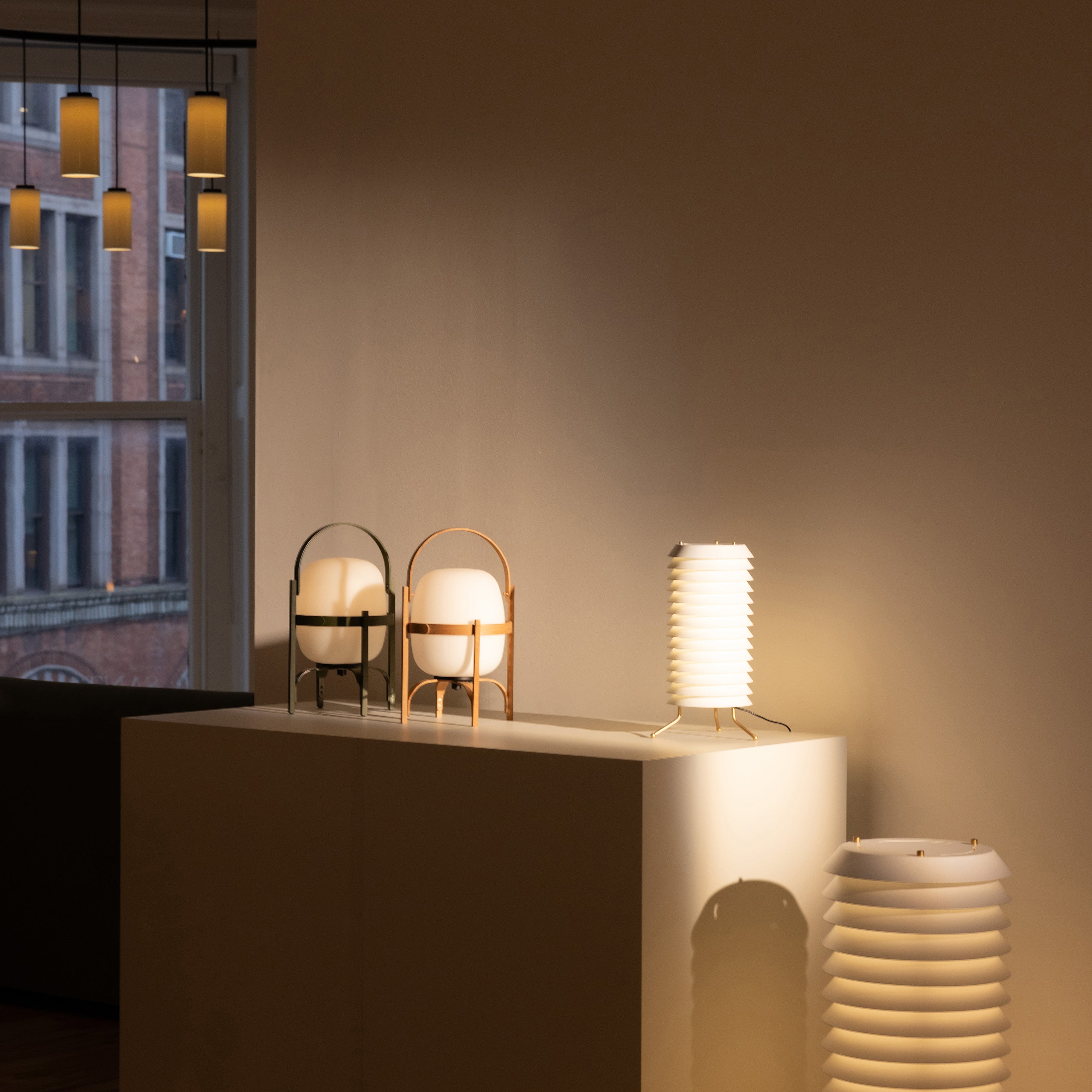 Celita Rechargeable Table Lamp